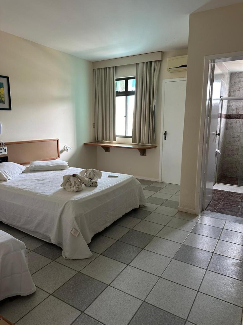 Hotel Paraiso Tropical Alcobaça Esterno foto