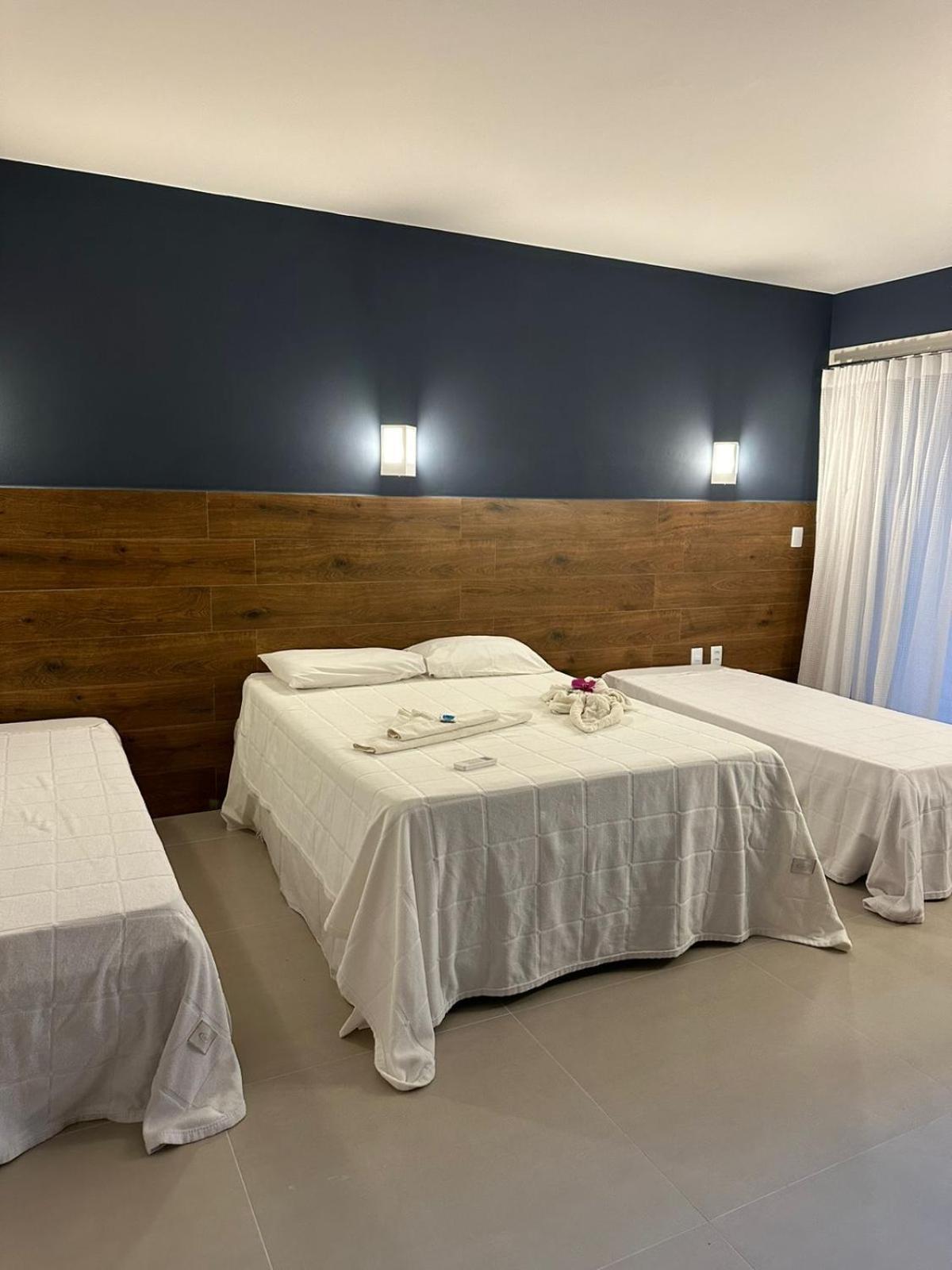Hotel Paraiso Tropical Alcobaça Esterno foto