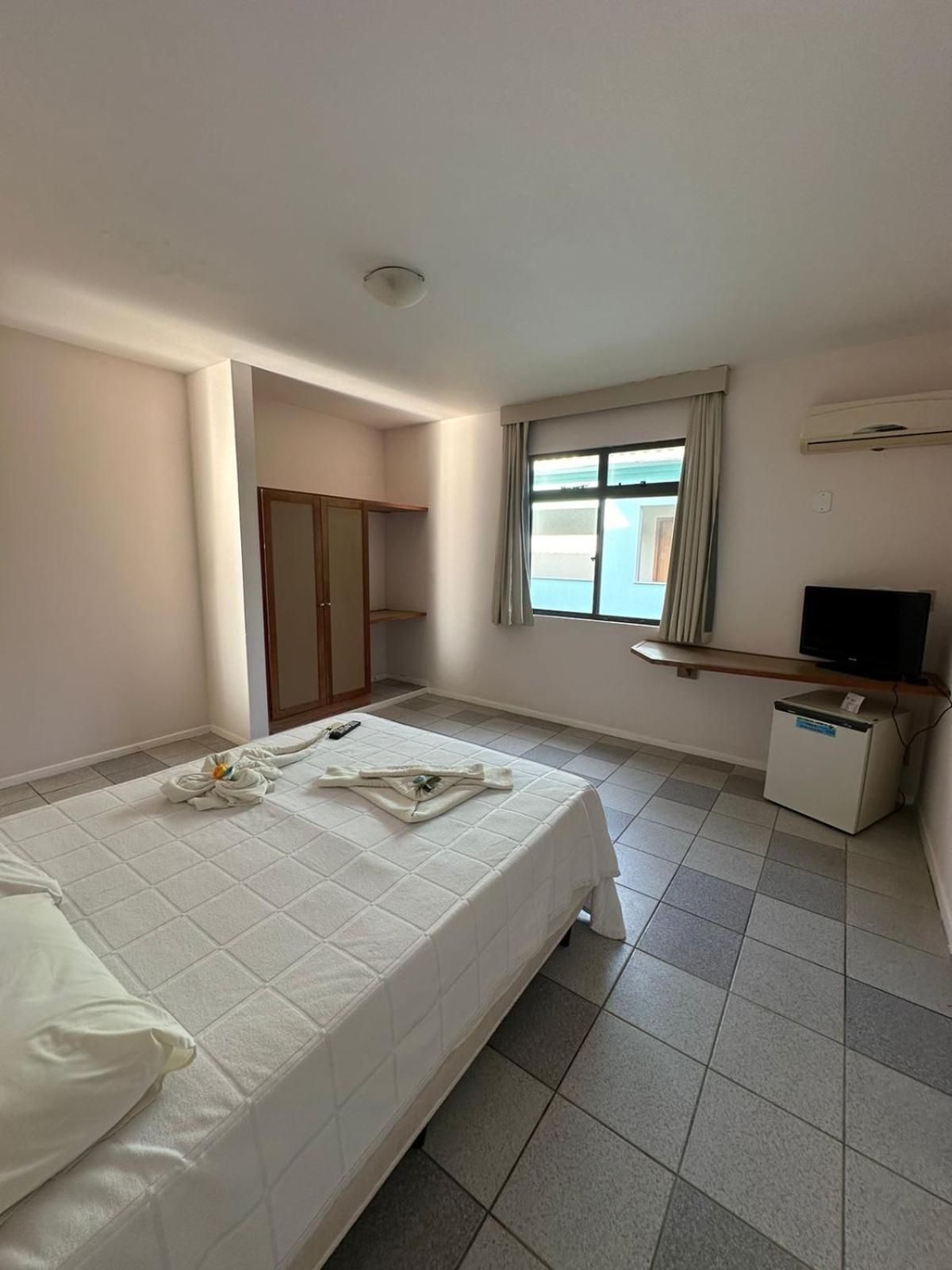 Hotel Paraiso Tropical Alcobaça Esterno foto